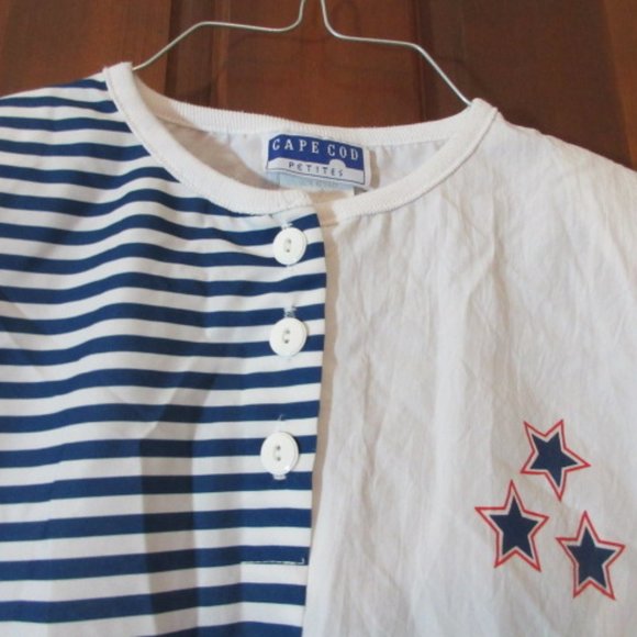 Red White Blue Top Size 8 CAPE COD PETITES - Picture 2 of 3